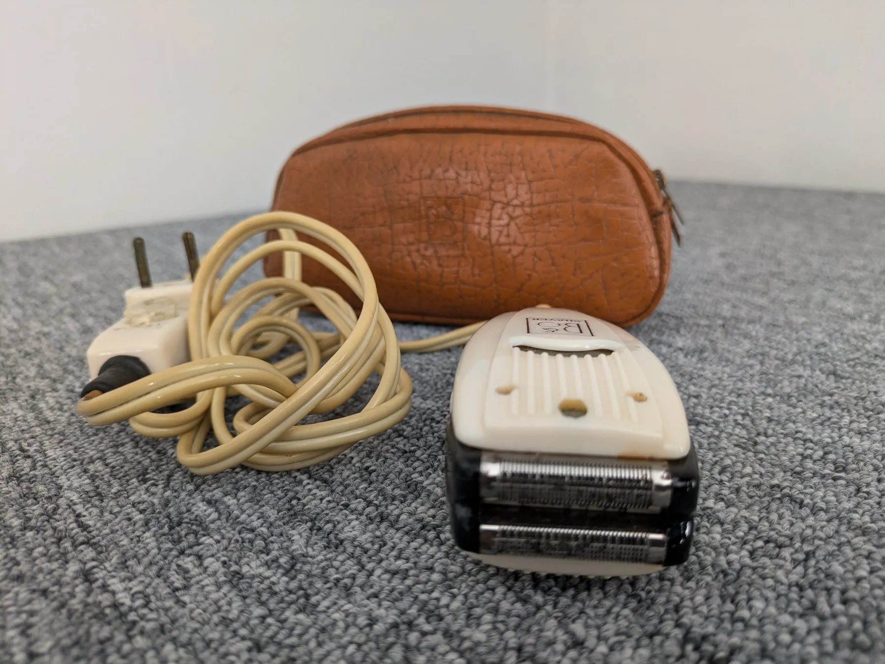 Bang & Olufsen - Razor (2) - B&O Shaver
