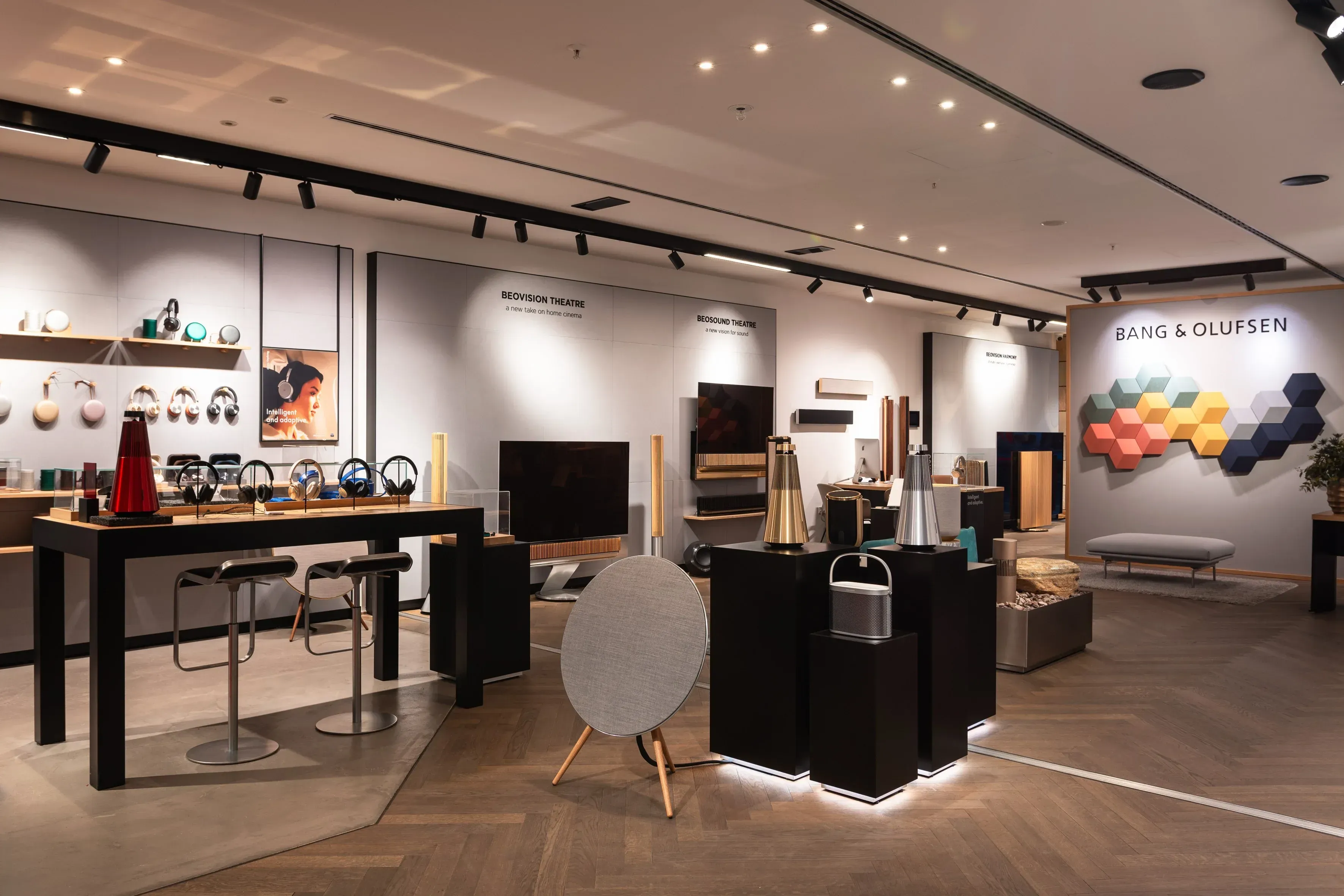 Bang & Olufsen auction