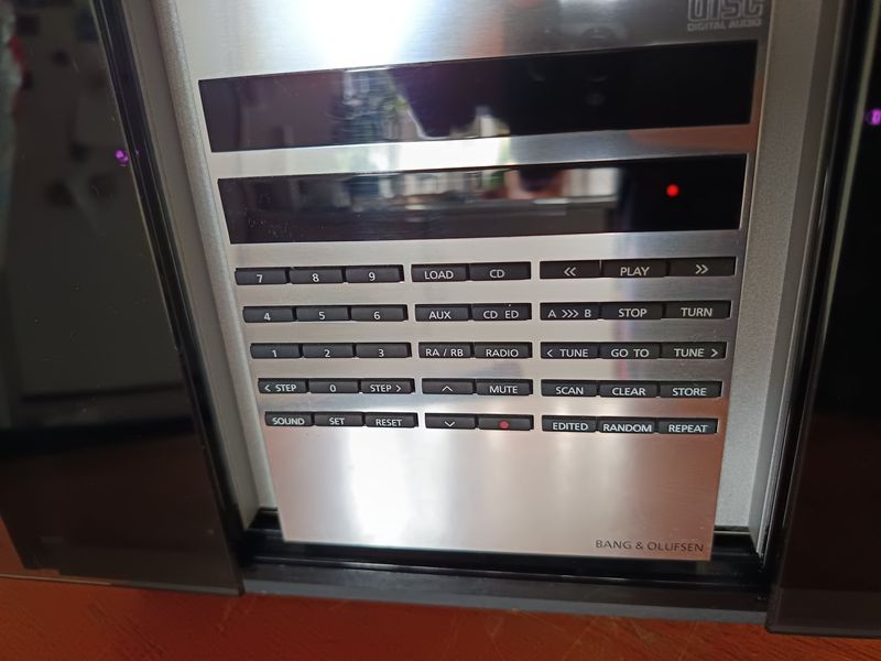 Bang & Olufsen