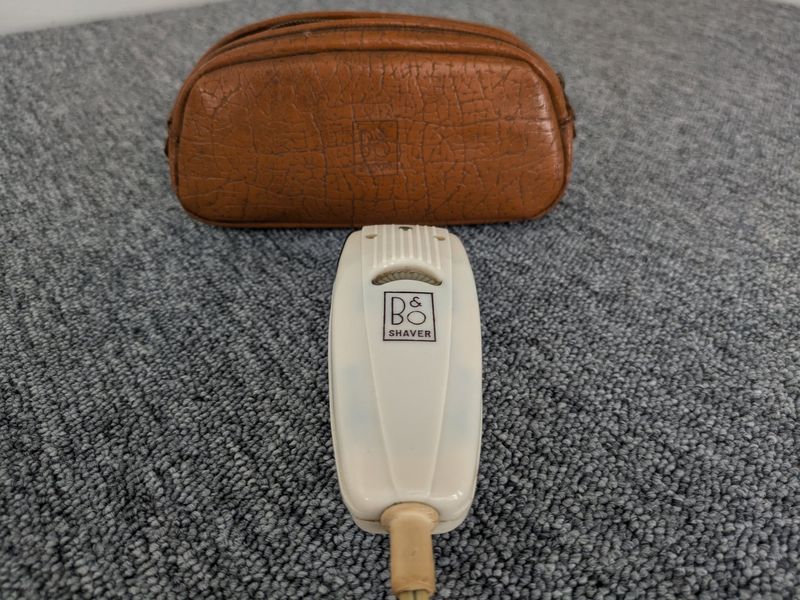 Bang & Olufsen - Razor (2) - B&O Shaver
